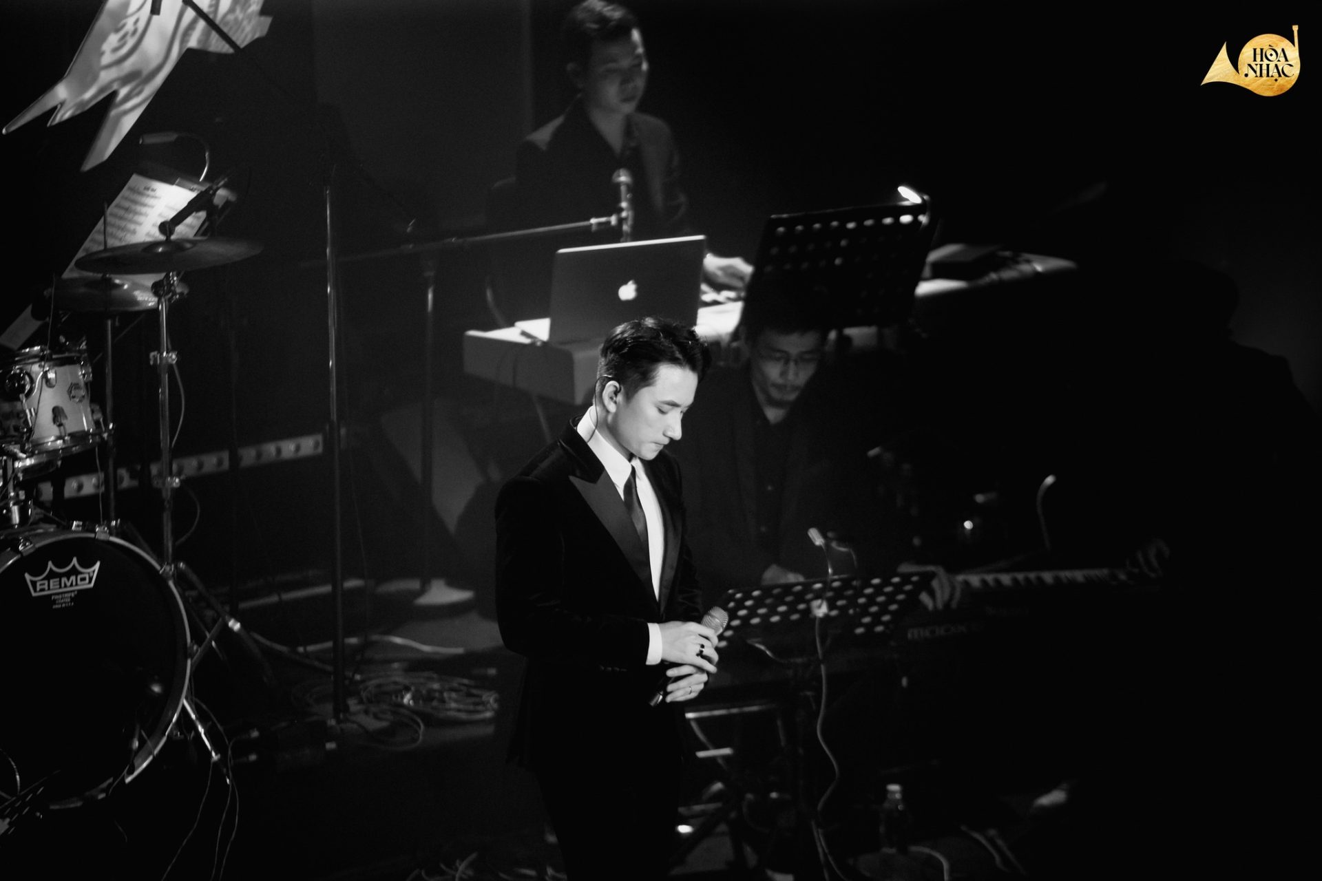 Hoa Nhac – Phan Manh Quynh